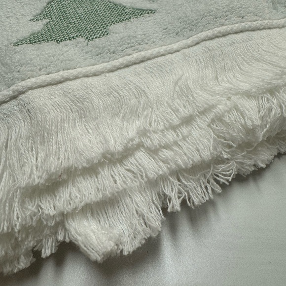 MADE IN TURKEY DECORATIVE HOLIDAY TOWEL SET OF 2 - Picture 7 of 13